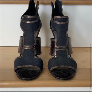 8.5 metallic and Jean tory burch heels- never worn